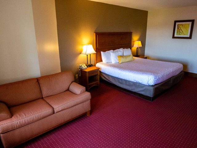 Accommodations | Pere Marquette Lodge & Conference Center in Grafton ...