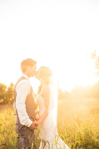 pere marquette lodge wedding kiss